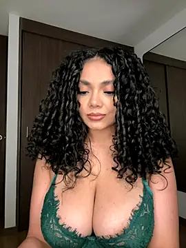 Snapshot of Mariecurl chatting on October 30, 4:26 am Mariecurl online show from October 30, 4:26 am