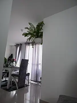 Insane Issa online show from July 29, 3:23 pm