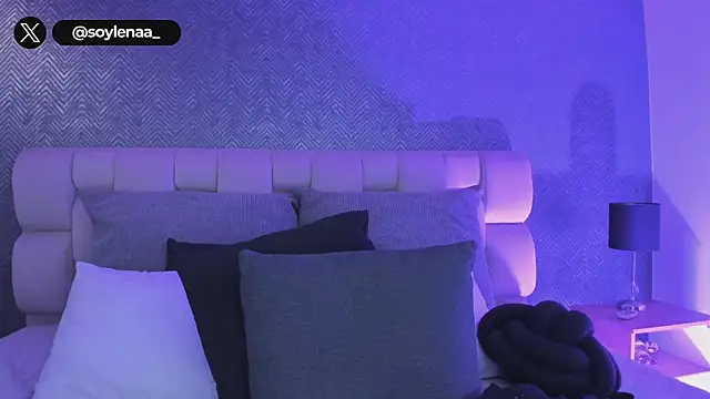 lena banks online show from October 28, 9:52 pm