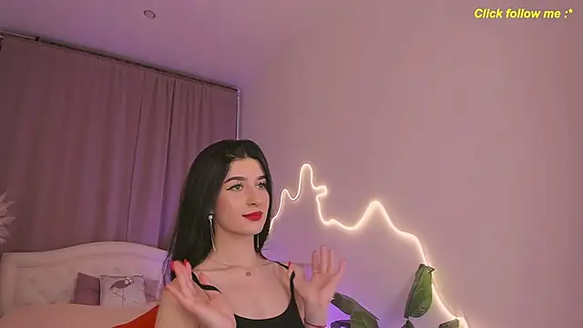 LauraCoy online show from May 6, 8:35 pm