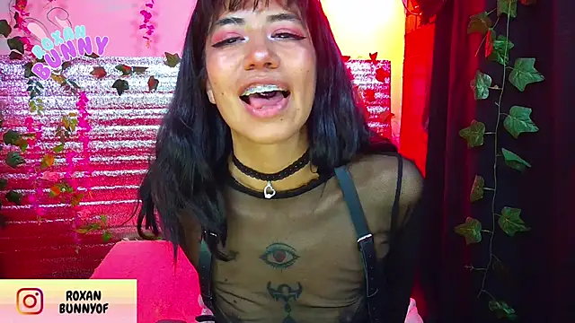 Roxanbunny1 online show from February 11, 4:03 am