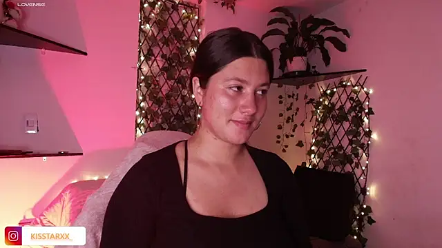 kisstarxxx online show from July 2, 3:23 am