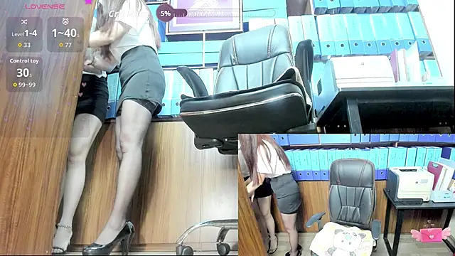 Office Sexy online show from September 28, 3:50 pm