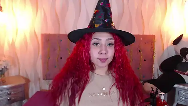 IsabelaLatina online show from October 31, 2:24 am