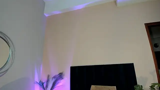 NoraDasilva online show from January 7, 12:47 am