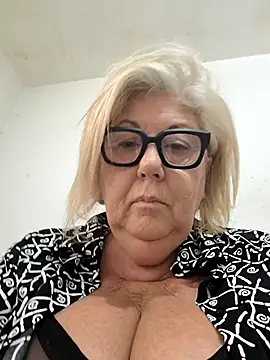 Merilulla online show from October 19, 3:47 pm