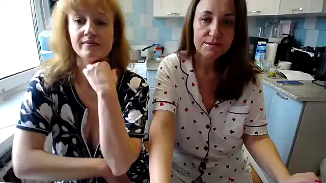 Snapshot of DonnaMagdalena chatting on September 17, 7:39 am DonnaMagdalena online show from September 17, 7:39 am
