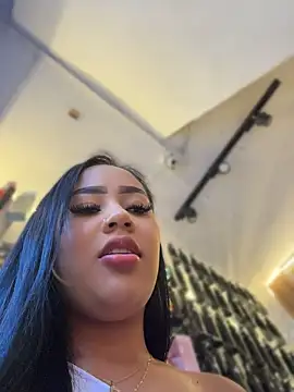 Luisa Fernandaa online show from July 14, 8:46 pm