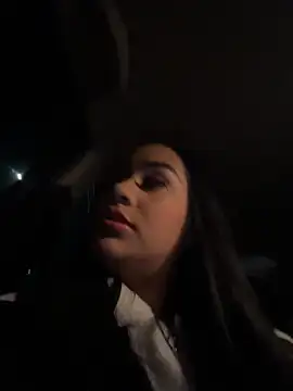 Luisa Fernandaa online show from June 11, 3:03 am