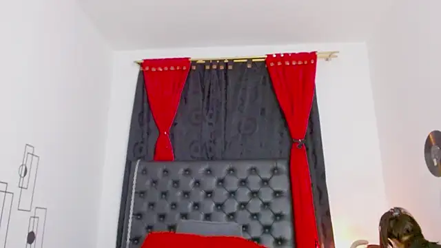 misslombana online show from September 16, 5:48 am