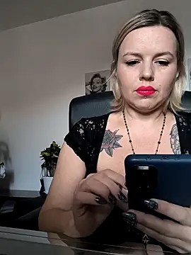 Ladykaos online show from October 27, 1:06 pm