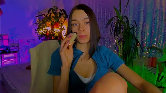 poli   online show from December 1, 5:59 pm