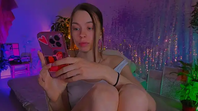 poli   online show from April 13, 10:05 am