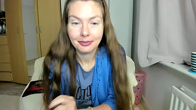 Snapshot of Rolla_Coaster chatting on October 13, 2:14 am Rolla Coaster online show from October 13, 2:14 am