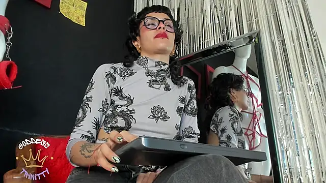 trinitty online show from December 5, 4:41 pm