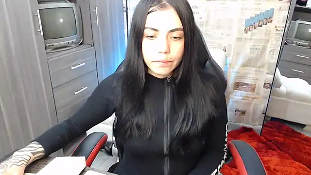 Snapshot of i_am_nina_ chatting on September 10, 3:39 am i am nina online show from September 10, 3:39 am