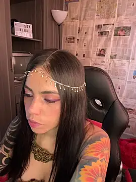 i am nina  online show from February 13, 8:21 pm