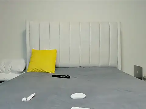  heavenlysent online show from October 10, 4:17 am