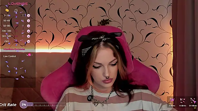 Snapshot of BratzieDarsie chatting on September 12, 10:24 am BratzieDarsie online show from September 12, 10:24 am