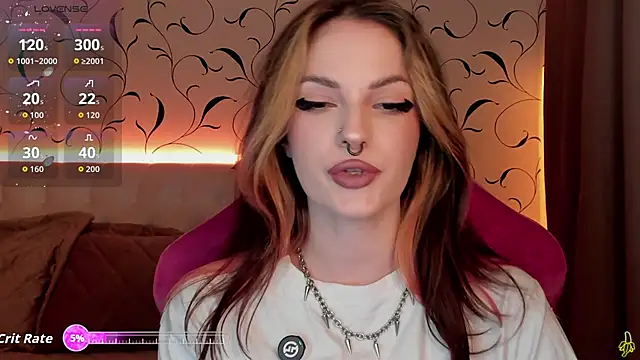 Snapshot of BratzieDarsie chatting on October 10, 9:25 am BratzieDarsie online show from October 10, 9:25 am