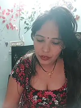 Poojabhabi101 online show from November 23, 8:16 am