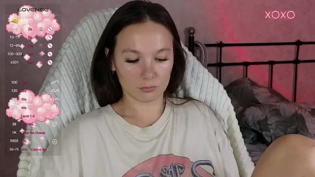 lil luna x online show from September 20, 9:13 pm