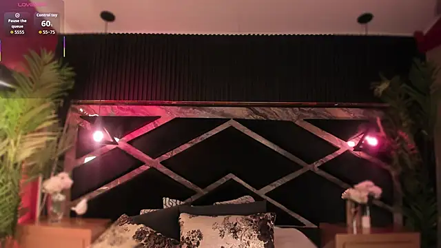 Aluna sweet online show from October 4, 8:24 pm