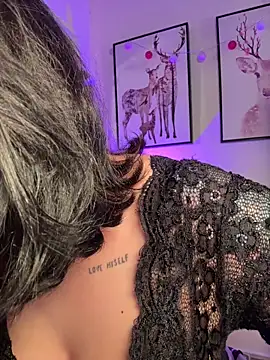 GigiiStone online show from March 11, 10:23 pm