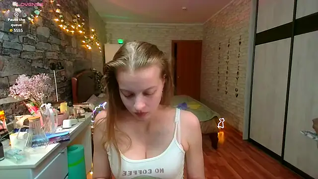   Aphrodita  wow   online show from February 23, 4:28 pm