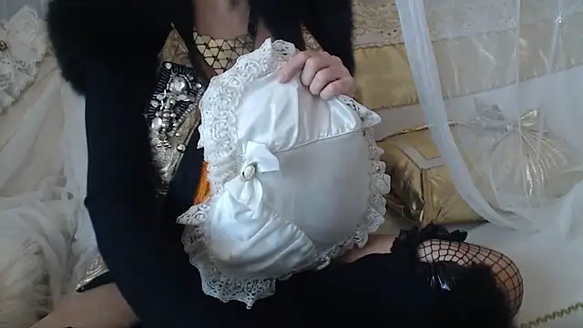 Mia-Montal777 online show from November 13, 7:40 am