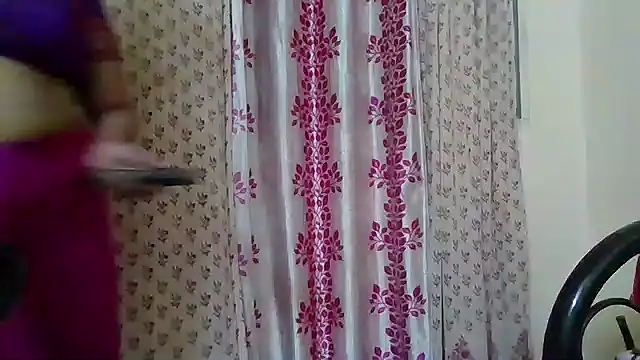 Snapshot of NautyBabe chatting on September 10, 6:19 pm NautyBabe online show from September 10, 6:19 pm