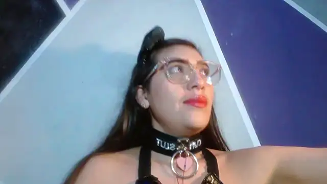 DaMikaela  online show from February 7, 7:18 pm