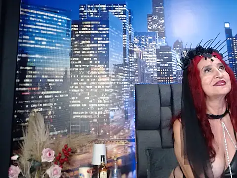 Snapshot of Lucy_mature8 chatting on October 1, 2:05 am Lucy mature8 online show from October 1, 2:05 am