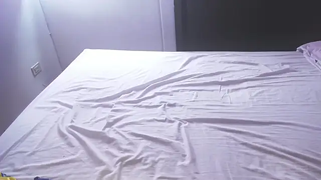 CandyceHolt online show from October 30, 4:52 pm