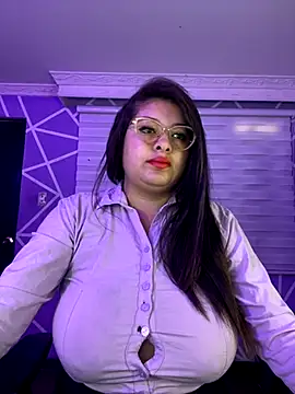 Snapshot of MiiaaJoness chatting on September 15, 2:47 pm MiiaaJoness online show from September 15, 2:47 pm