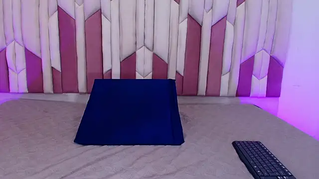 lucyy gray online show from October 5, 3:22 am