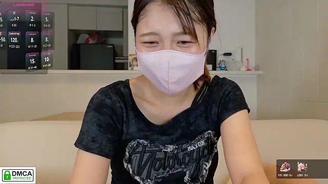 Snapshot of SUZU_ chatting on September 9, 3:12 pm SUZU online show from September 9, 3:12 pm