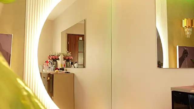 CelesteBailey online show from October 29, 6:40 am