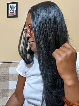 Malaika Nkosi online show from September 12, 1:51 pm