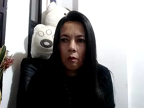 Snapshot of Alexxawinter chatting on September 25, 12:21 am Alexxawinter online show from September 25, 12:21 am