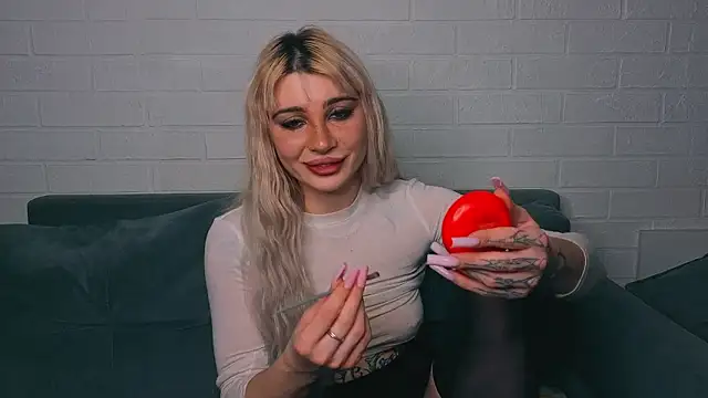 Ashley-Urban online show from March 17, 1:53 am