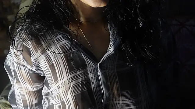 -AyeshaSinghania- online show from September 30, 5:18 pm