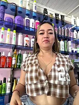 Danielavegax online show from December 15, 6:24 pm