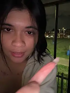 ambar-adaams online show from June 27, 12:23 am