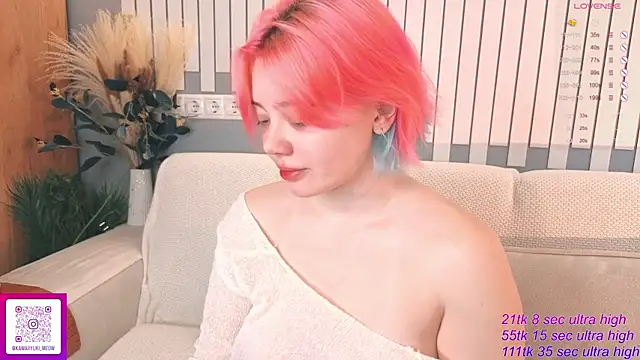   KawaiiYuki   online show from December 5, 6:35 am