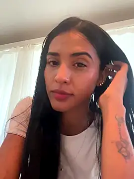 Snapshot of sofi_potter_ chatting on October 23, 8:31 am sofi potter  online show from October 23, 8:31 am