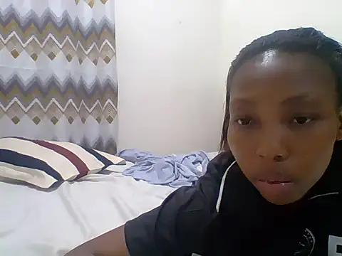 Snapshot of sexy__candyy chatting on October 7, 12:04 am sexy candyy online show from October 7, 12:04 am
