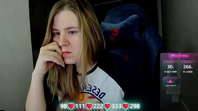 Olivia Munk online show from March 3, 3:56 am