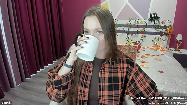 Snapshot of LizaGost chatting on October 11, 12:08 pm LizaGost online show from October 11, 12:08 pm