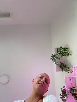 PaulinaSchubert1 online show from March 16, 3:38 pm